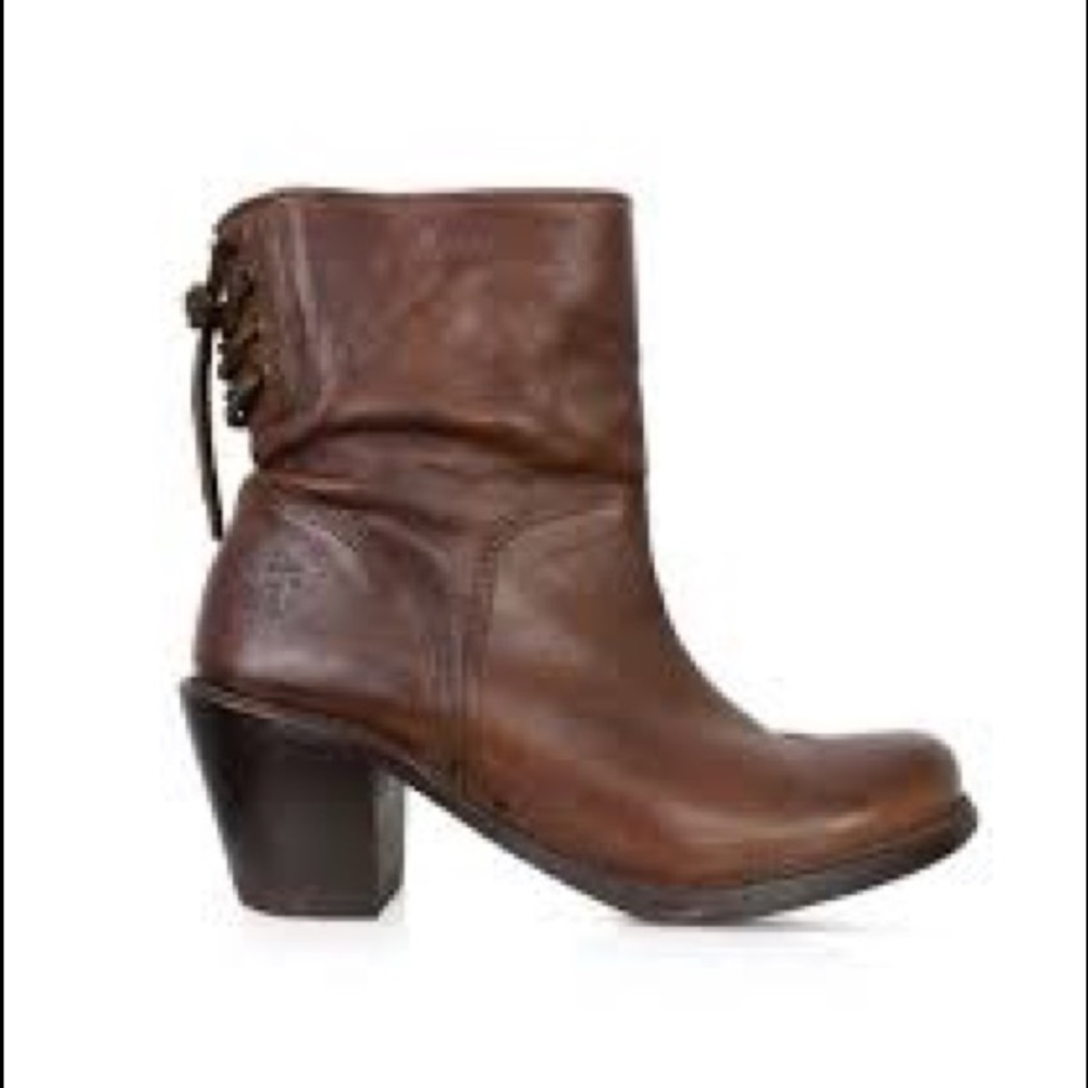 FRYE Carmen Leather Boots